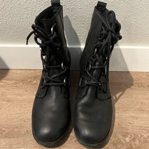 Sorrel black boots